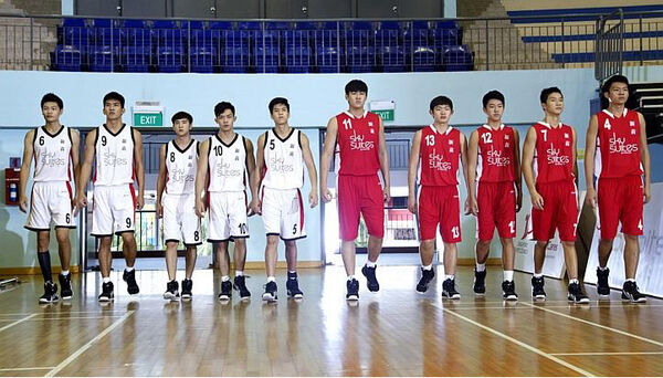 Poster phim Gặp Người Khổng Lồ